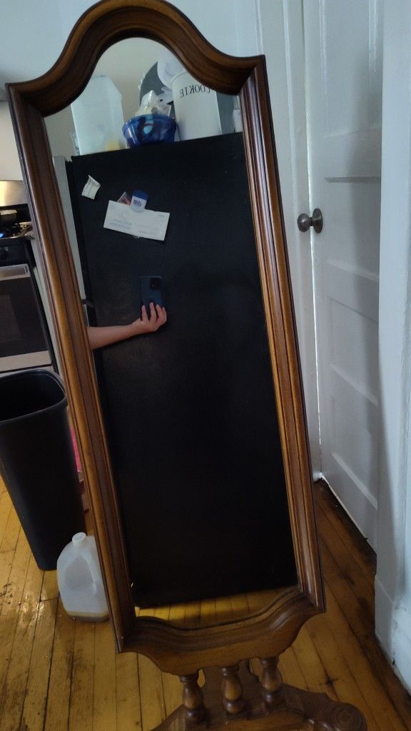 Stand Alone Mirror
