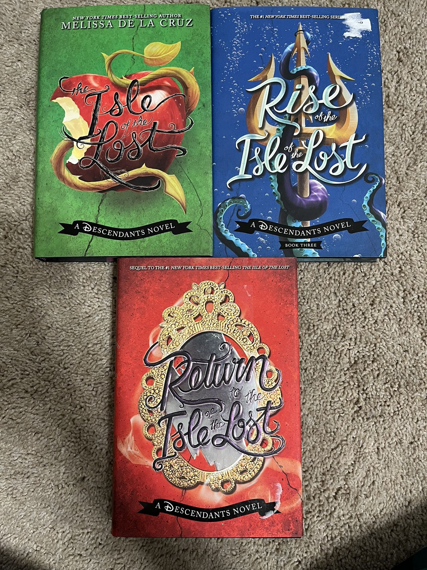 DESCENDANTS NOVELS Series by Melissa de la Cruz
