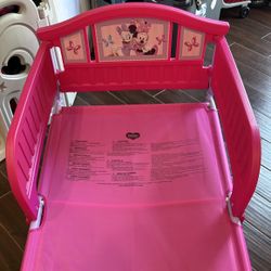 Minnie Mouse Toddler Bed - Pick Up Only