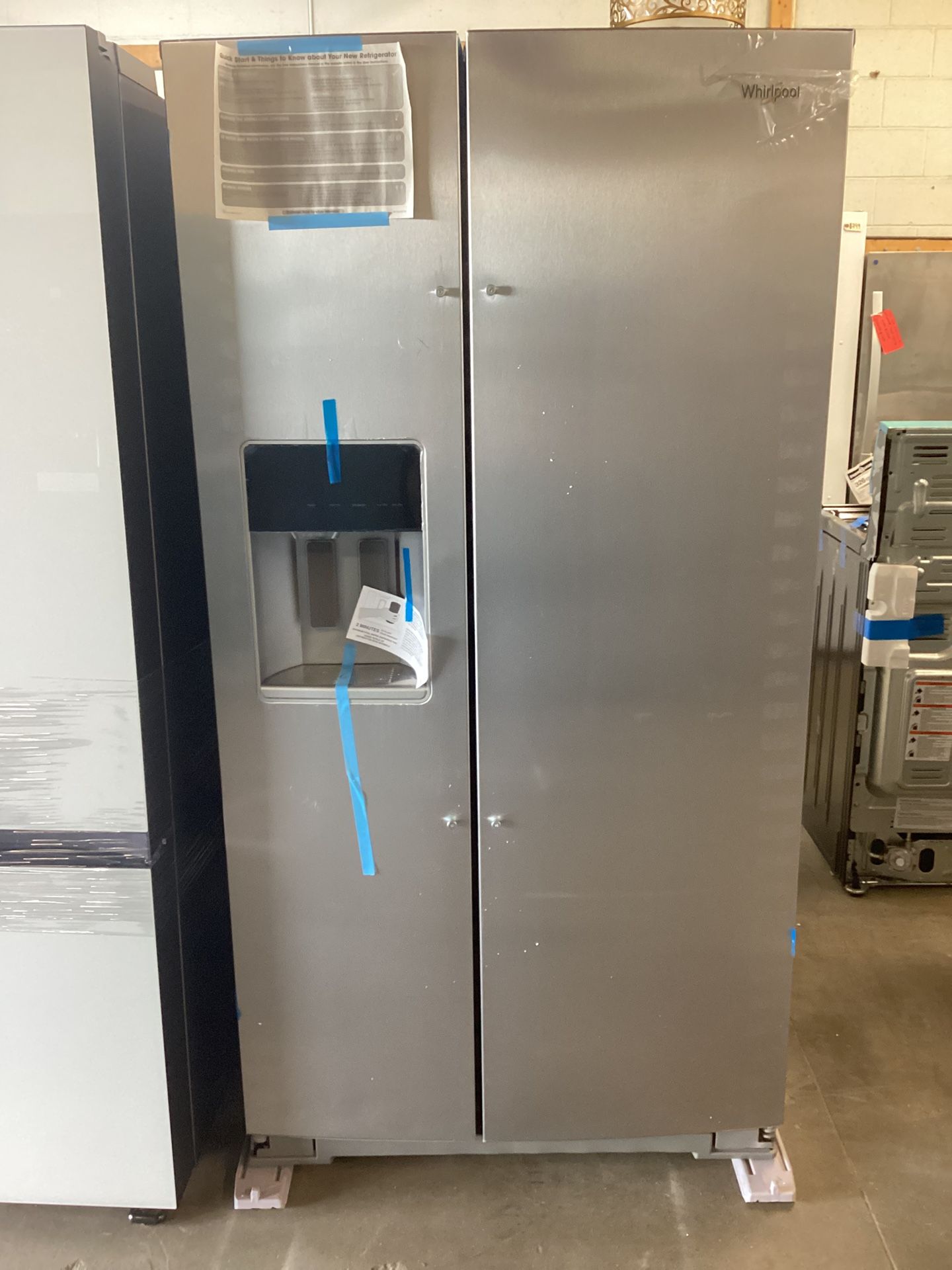 Whirlpool Side By Side Refrigerator 20.9 cu.ft. With Water And Ice Dispenser