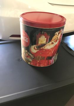 Empty cola cola tin can