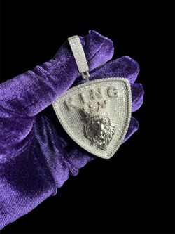 Iced Out “KING” Lion Face Pendant (Pendant Only)