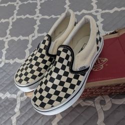 Kids Vans Size 13.5 Located In Mesa 