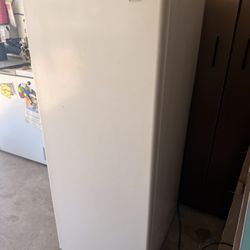 Kenmore Frige 