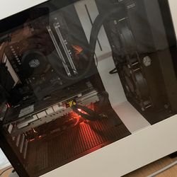 Barley Used Custom Build Gaming Computer *Includes Monitor And Keyboard