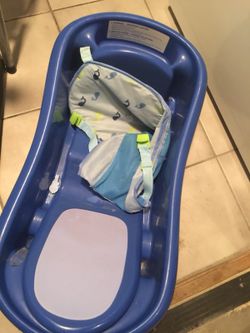 Baby bath tub