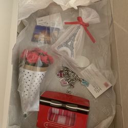 American Girl Doll Grace Paris Welcome Gifts