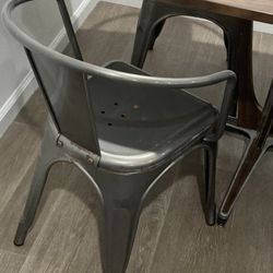 4 Metal Dining Chairs