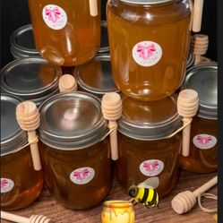 Honey 🍯 💯 Organic from a local farm .