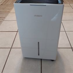Dehumidifier 