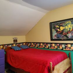 Two Comfortable Single Beds.  Included Are The Wood Frames, Boxes And Mattresses.