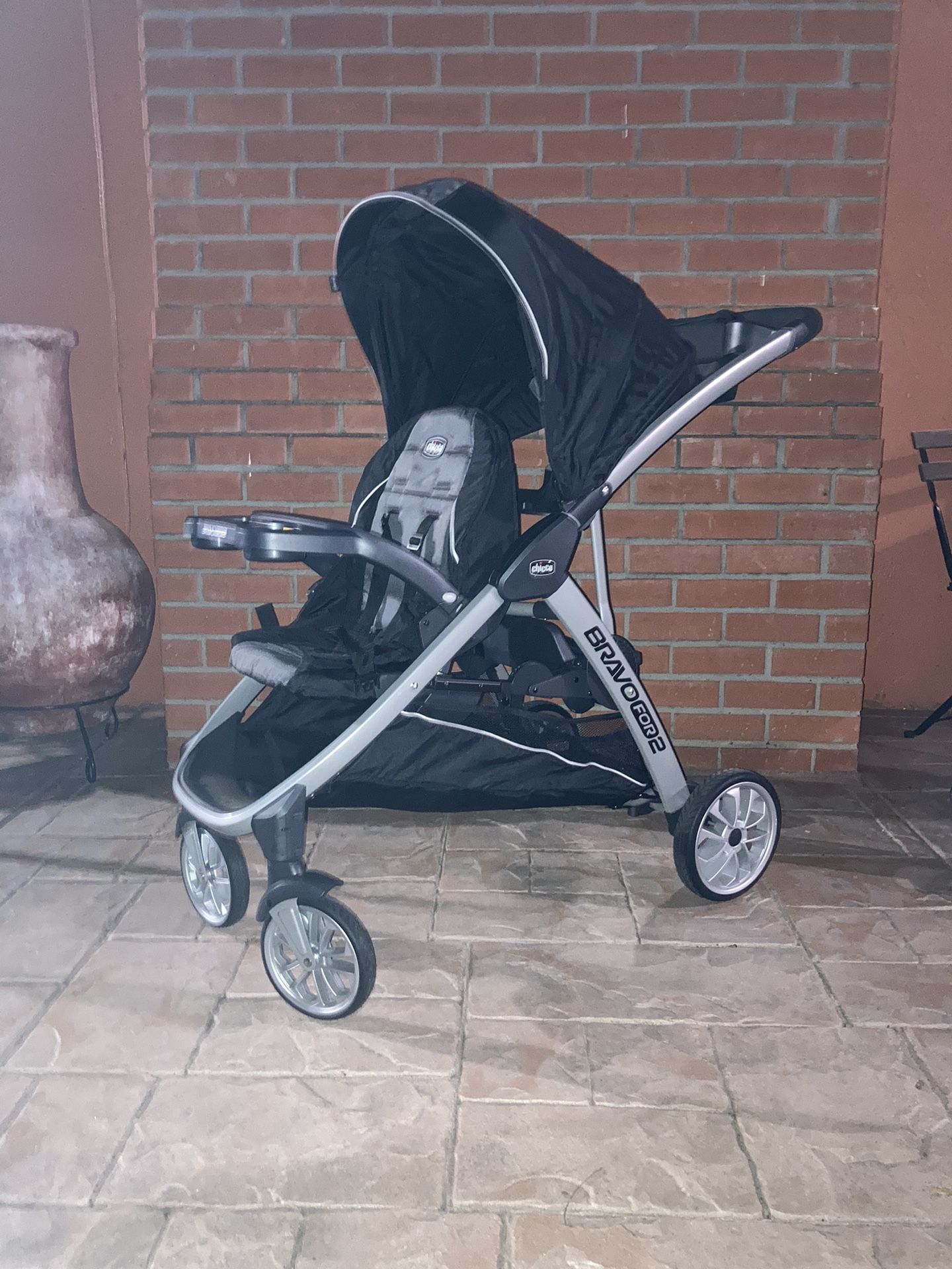 Double (sitting/standing) Stroller 