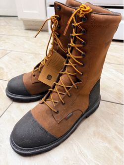 Work boots size 9.5