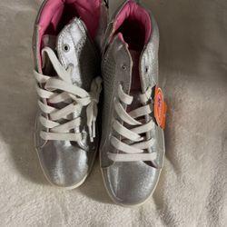 Girls Sneakers