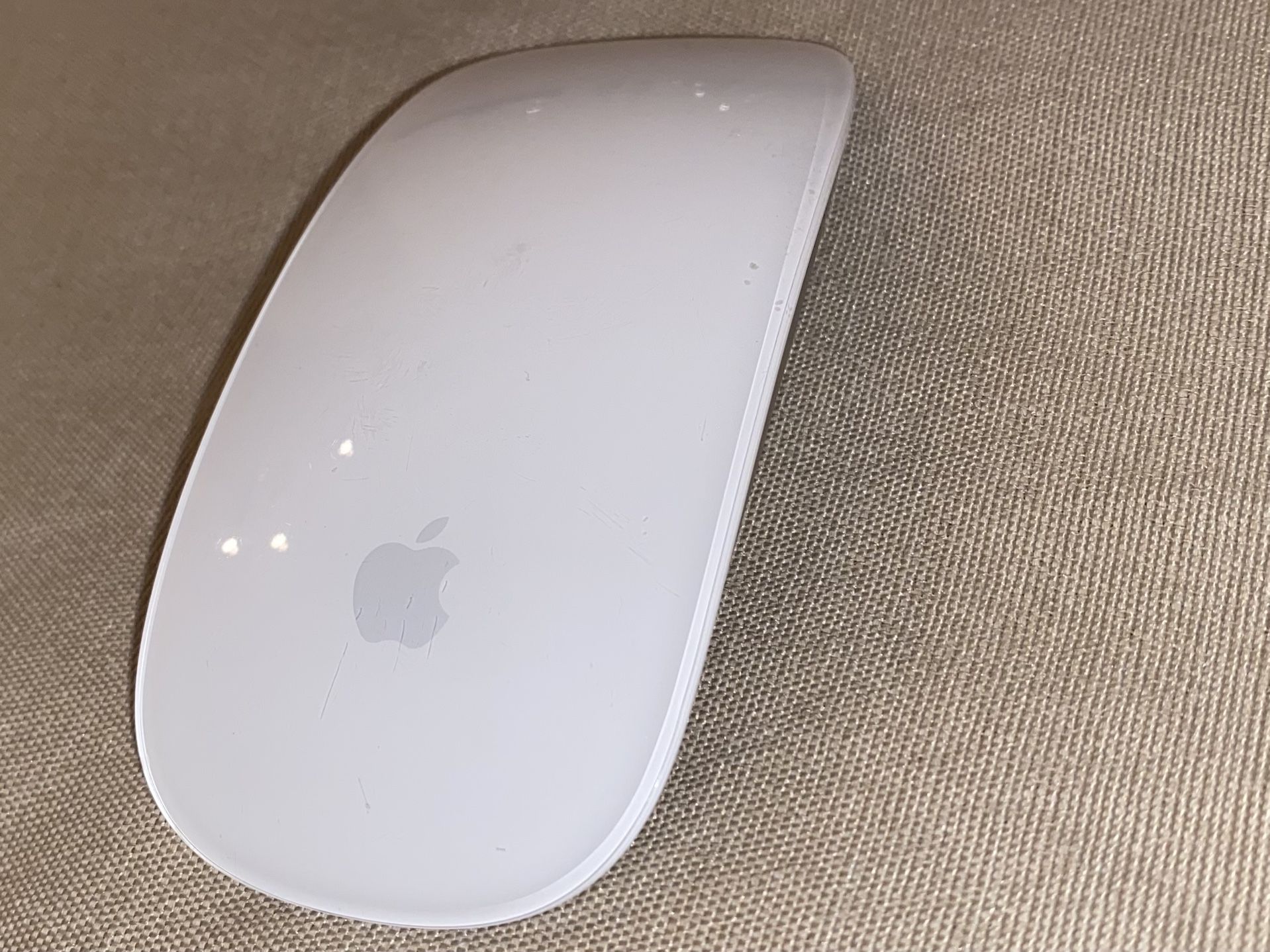 Apple Magic Mouse 1 (Space Grey) Battery operated. 1 of 3