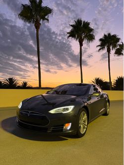 2015 Tesla Model S