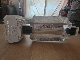 Phantom 1000W DE Grow Light System – Digital Ballast, Reflector & Bulb