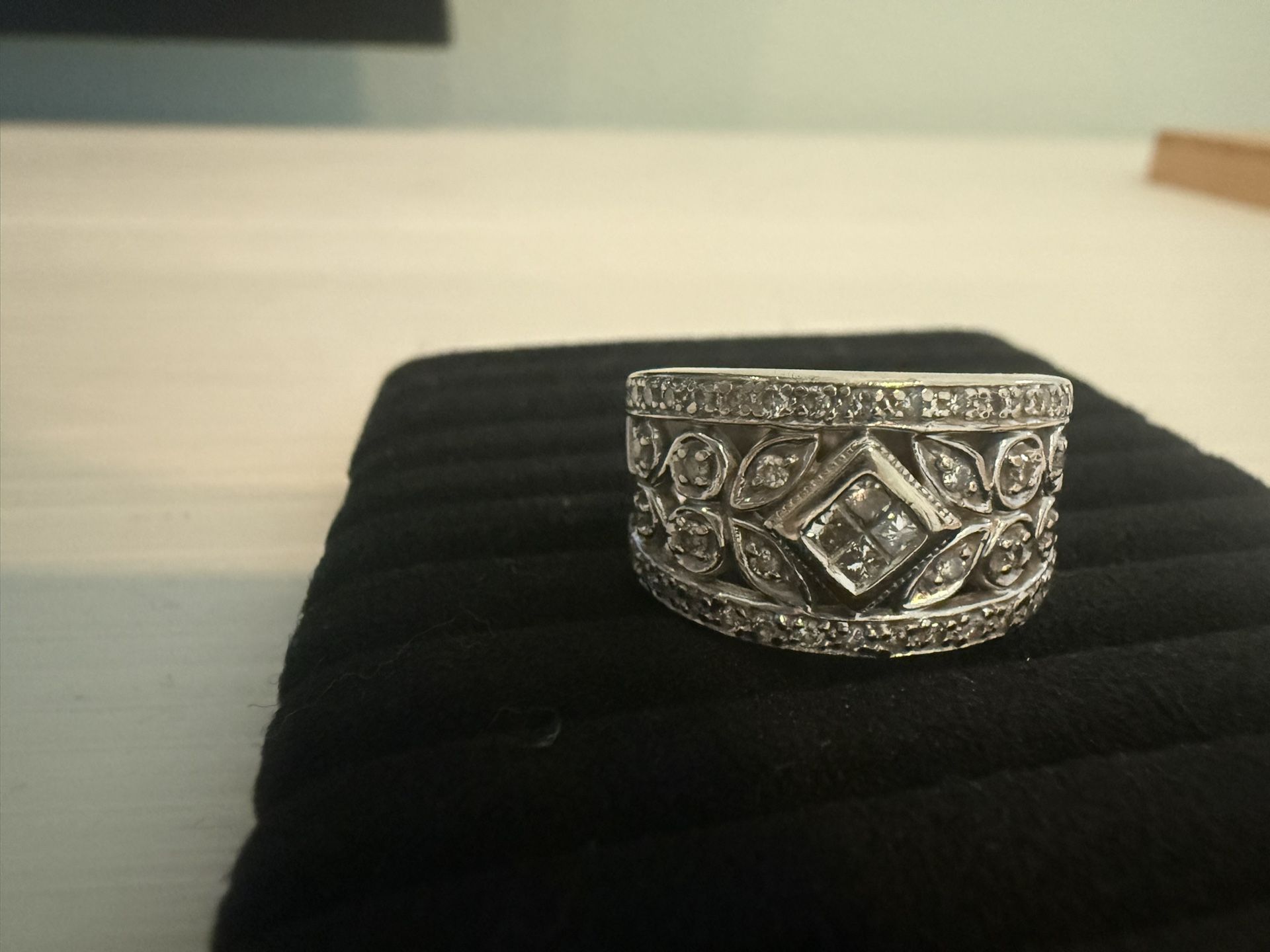 Ring White gold 14k Diamonds 1 Carat