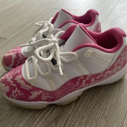 Jordan 11 Retro Low Pink Snakeskin 