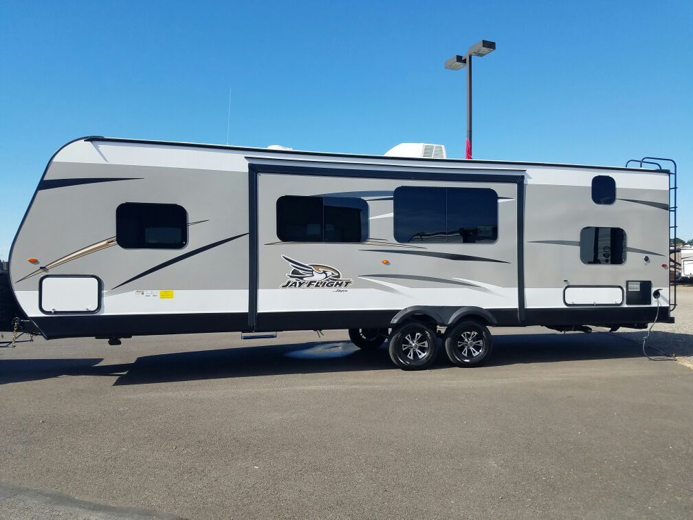 2017 JAYCO JAY FLIGHT 28BHBE 28ft