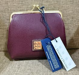 DONNEY &BOURKE SAFFIANO LARGE FRAMED PURSE CRANBERRY !