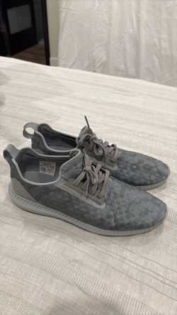 Tenis para hombre Under Armour talla 10 tono gris