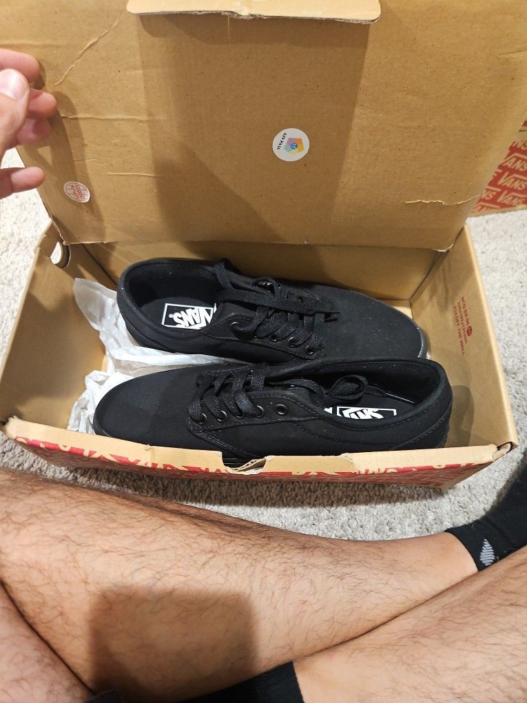 Brand New Vans Atwood Size 10