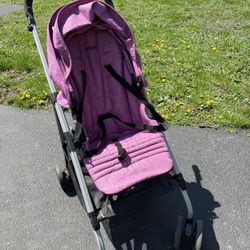 Evenflo Urbini Reversi Reversible Lightweight Stroller with Canopy