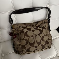 Coach shoulder bag