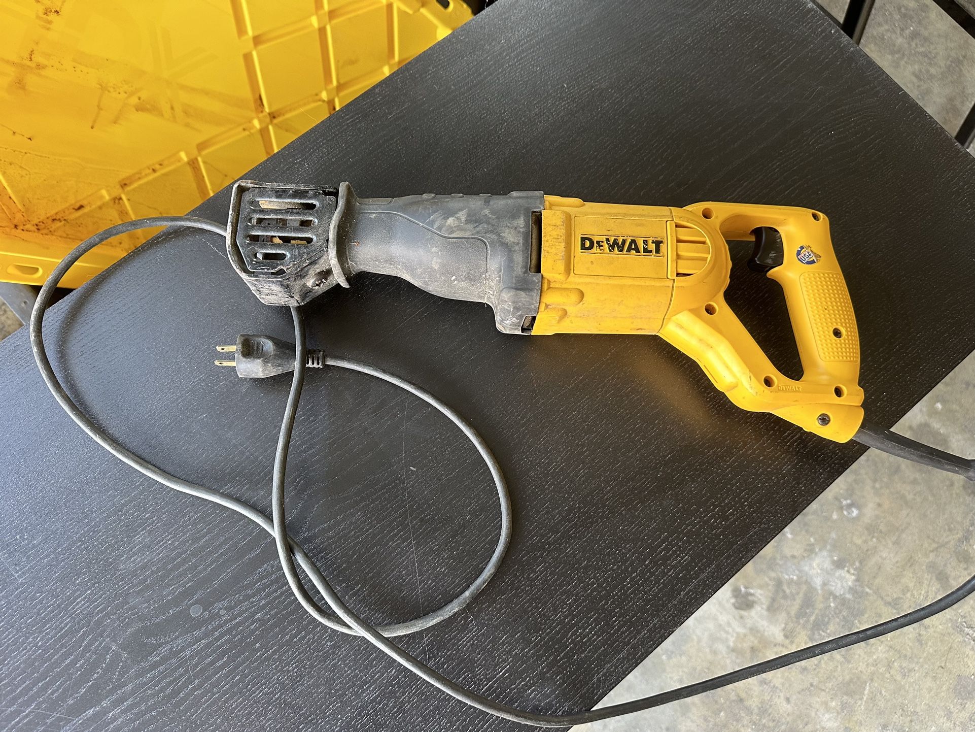 DEWALT Corded Reciprocating Saw (Blades Not Included)