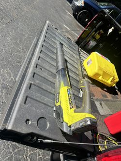 Leaf Blower (with Battery)
