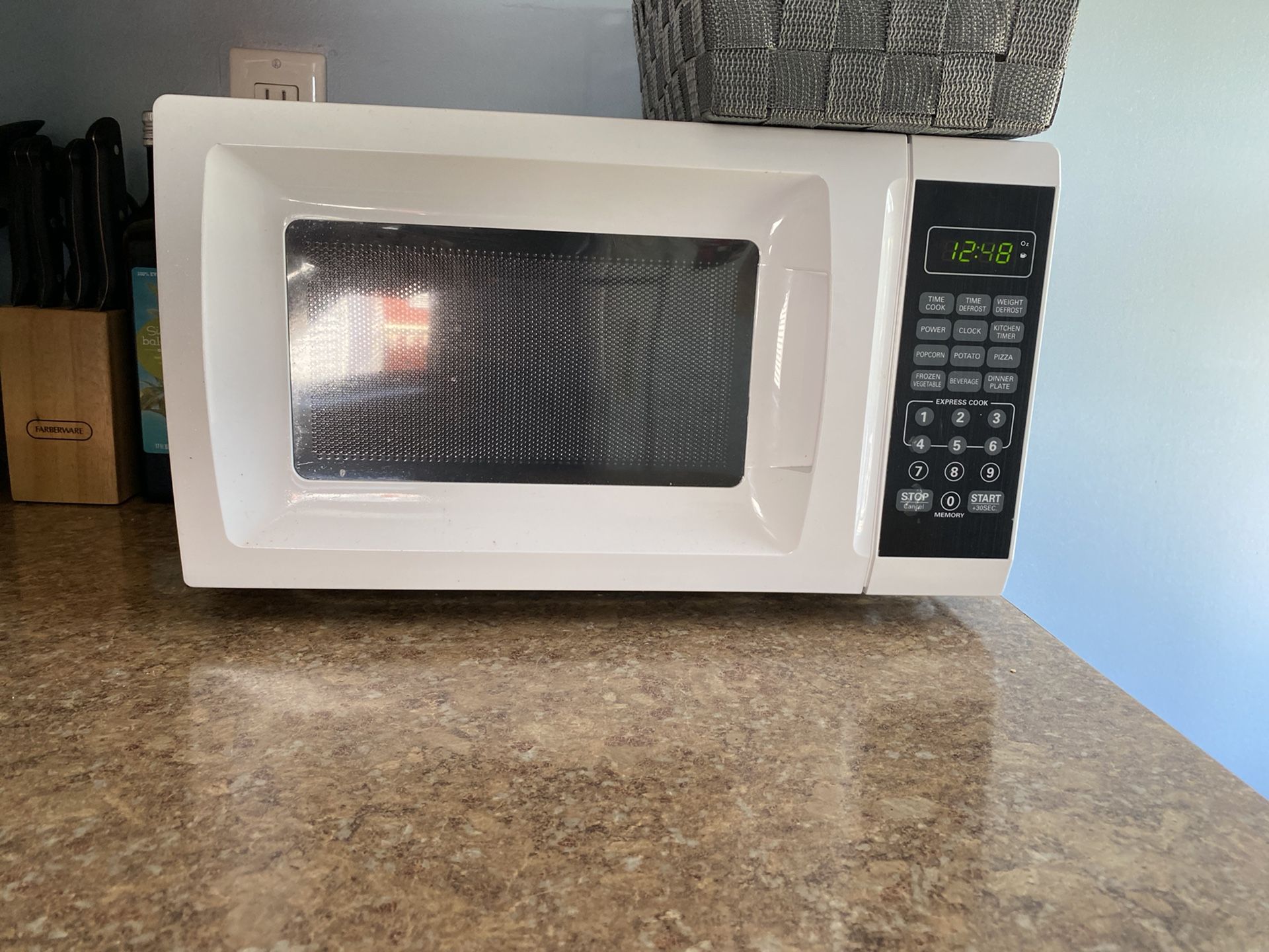 Microwave - 700 watt