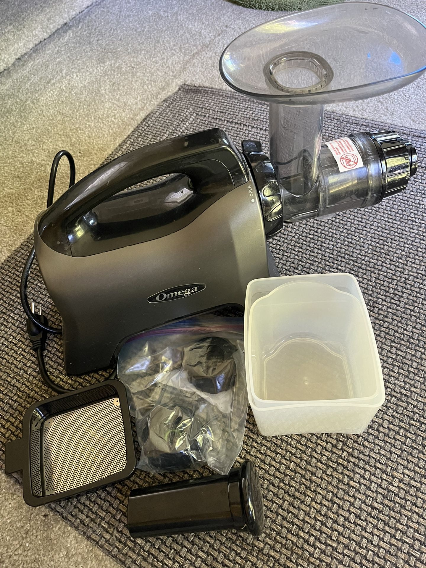 Omega 1500 Juicer
