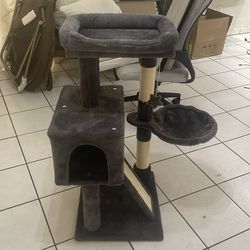 Cat tree