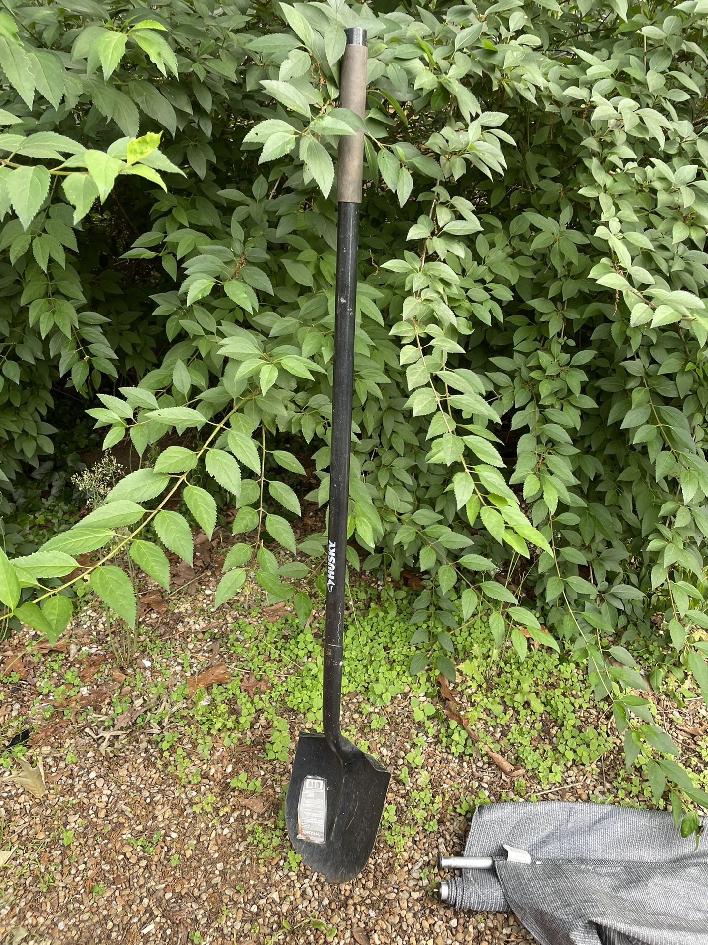 47 inch digging shovel 