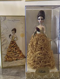 Disney Princess Designer Collection Fashion Belle Doll 0697/8000