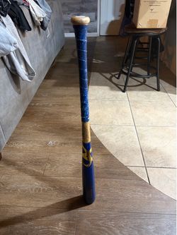 Wood baseball bat