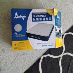 NEW Slumberjack  Camping air Mattress 
