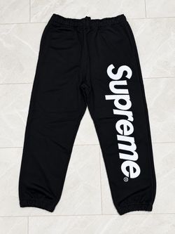 🖤 Supreme Men’s Satin Appliqué Sweatpants — Size M-XL🤍