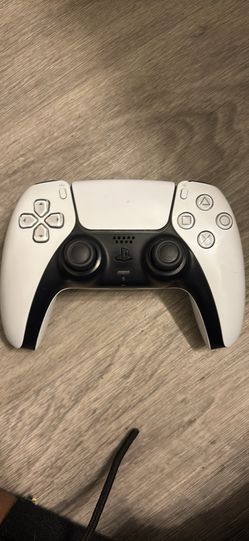 PS5 DualSense Wireless Controller – White