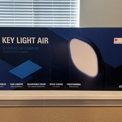 ElGato KeyLight Air & 2 Solid Arms