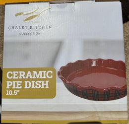 Chalet Kitchen Ceramic Pie Dish 10.5" - I HAVE 2