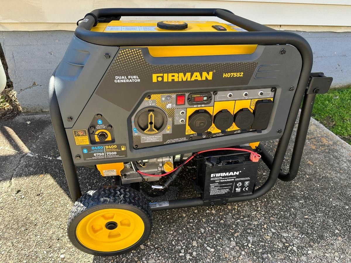 New. Firman H07552 - Hybrid Series 7500 Watt Electric Start Dual Fuel Portable Generator