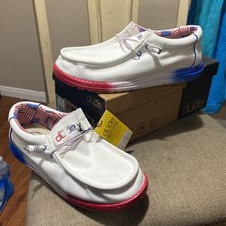 Hey Dude Wally Salute Buckle Exclusive