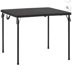 34-foot square table