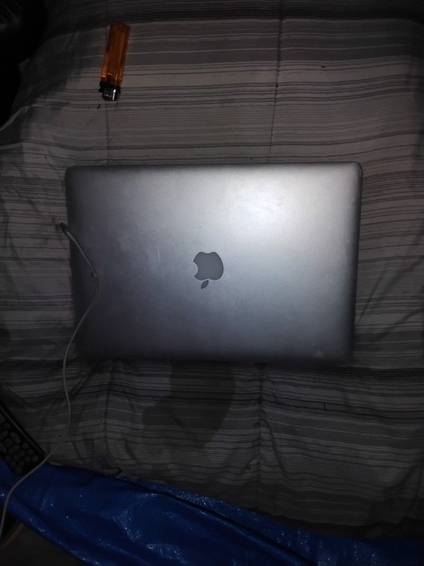 MacBook Pro 16 Inch 