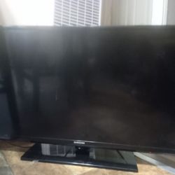 Samsung 32 Inch Flat Screen TV