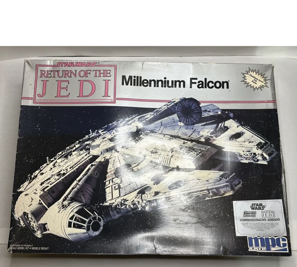 Vintage MPC Return Of The Jedi Millennium Falcon 8917 Scale Model Kit 1989