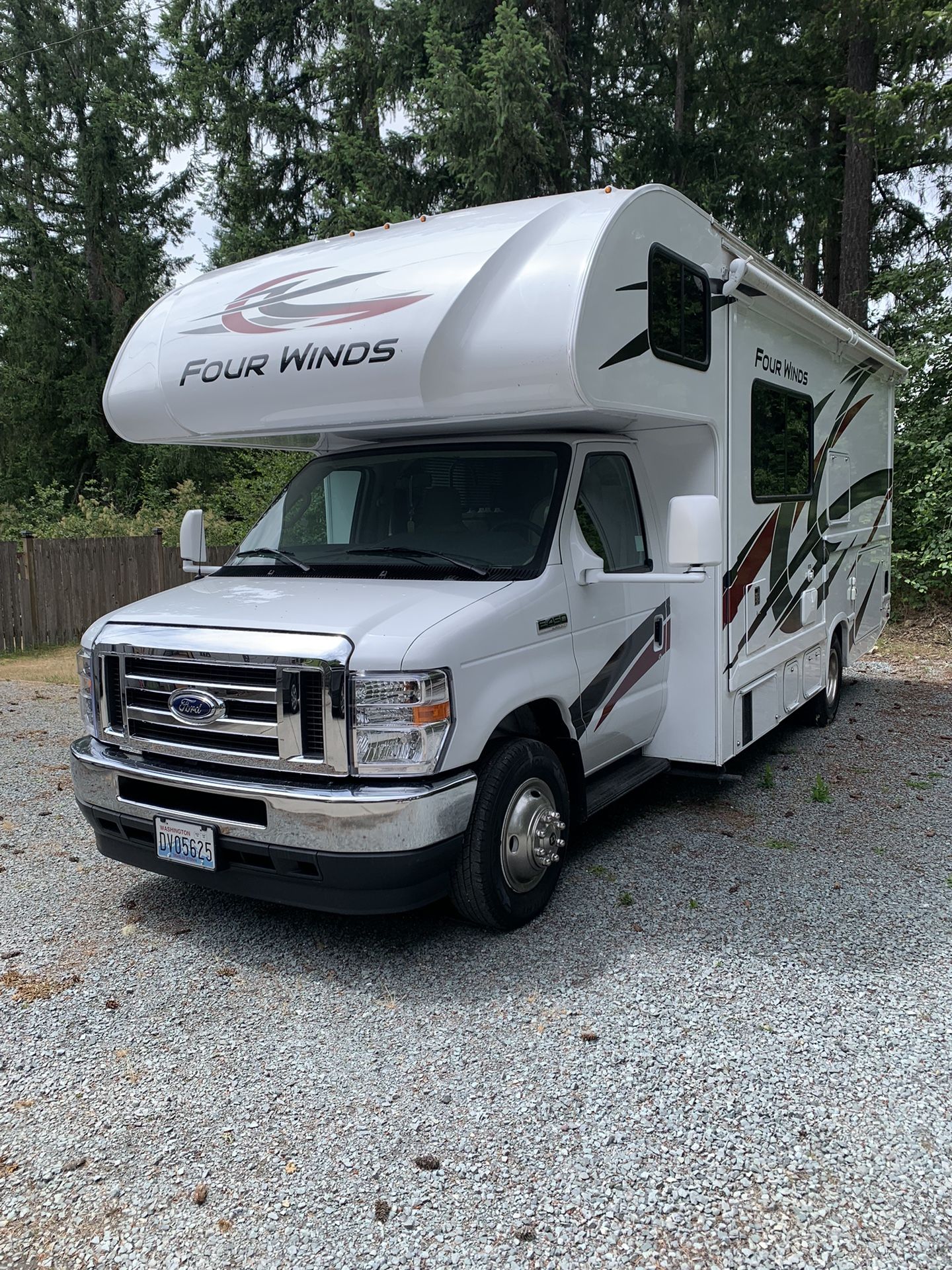 2022 Ford 24F - Thor Four Winds