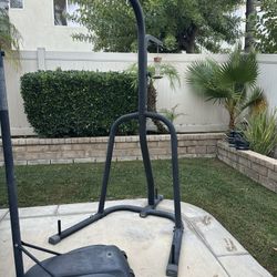 Everlast Punching Bag Stand With 6 5 Lb Weights 